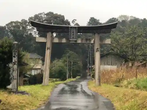 小虫神社の鳥居