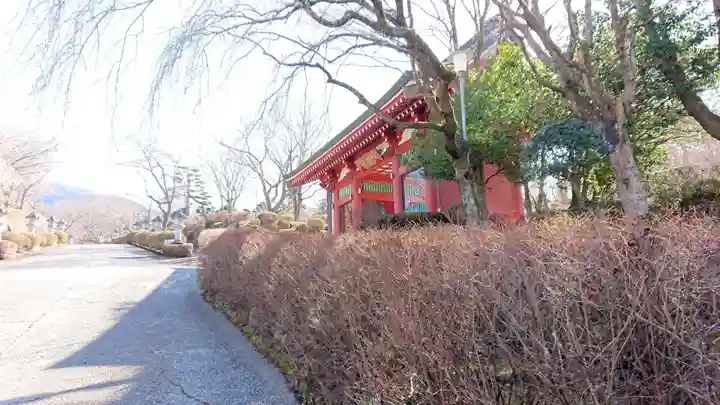 妙法寺(御殿場市)の山門・神門
