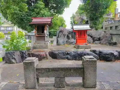 間黒神社（幸心）の末社・摂社