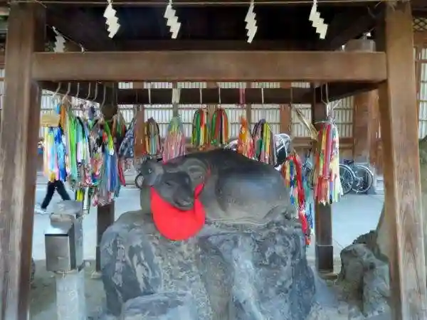 牛嶋神社の像