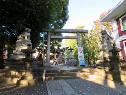 諏訪神社の鳥居