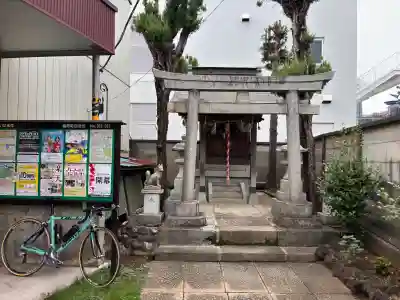 下落合笠間稲荷神社の{uncategorized: "未分類", other: "その他", undefined: "問題あり", building: "その他建物", grave: "お墓", sacred_gate: "鳥居", guardian: "狛犬", statue: "像", buddha: "仏像", history: "歴史", nature: "自然", garden: "庭園", animal: "動物", pagoda: "塔", temizu: "手水舎", mountain_gate: "山門・神門", sanctuary: "本殿・本堂", subordinate: "末社・摂社", art: "芸術", scenery: "景色", jizo: "地蔵", ema: "絵馬", goshuin: "御朱印", omikuji: "おみくじ", items: "授与品その他", amulet: "お守り", goshuincho: "御朱印帳", eats: "食事", festival: "お祭り", votive_dance: "神楽", shichigosan: "七五三参", wedding: "結婚式", experience: "体験その他", initially: "初詣", around: "周辺", anti_infection: "感染症対策"}