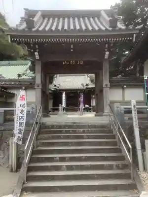 安楽寺の山門・神門
