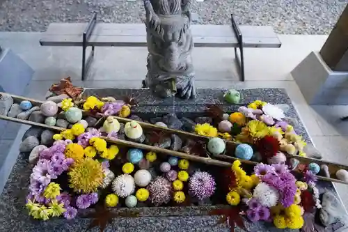 滑川神社 - 仕事と子どもの守り神の手水