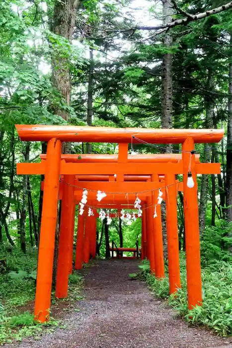 阿寒湖稲荷神社の鳥居