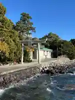 大瀬神社の{uncategorized: "未分類", other: "その他", undefined: "問題あり", building: "その他建物", grave: "お墓", sacred_gate: "鳥居", guardian: "狛犬", statue: "像", buddha: "仏像", history: "歴史", nature: "自然", garden: "庭園", animal: "動物", pagoda: "塔", temizu: "手水舎", mountain_gate: "山門・神門", sanctuary: "本殿・本堂", subordinate: "末社・摂社", art: "芸術", scenery: "景色", jizo: "地蔵", ema: "絵馬", goshuin: "御朱印", omikuji: "おみくじ", items: "授与品その他", amulet: "お守り", goshuincho: "御朱印帳", eats: "食事", festival: "お祭り", votive_dance: "神楽", shichigosan: "七五三参", wedding: "結婚式", experience: "体験その他", initially: "初詣", around: "周辺", anti_infection: "感染症対策"}