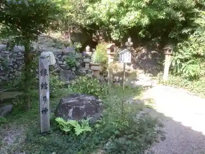 曽野稲荷神社の末社・摂社
