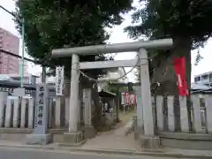 出世稲荷神社の鳥居