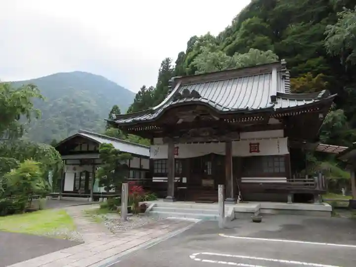身延山 本行坊の本殿・本堂