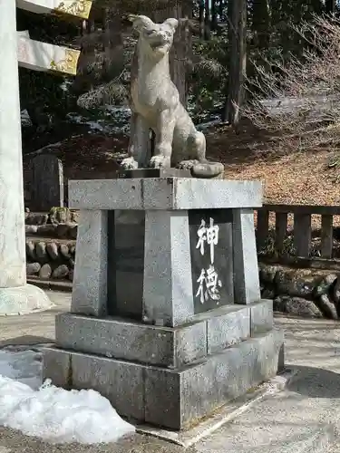 三峯神社の狛犬