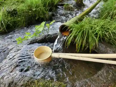 諏訪大社上社前宮の手水舎