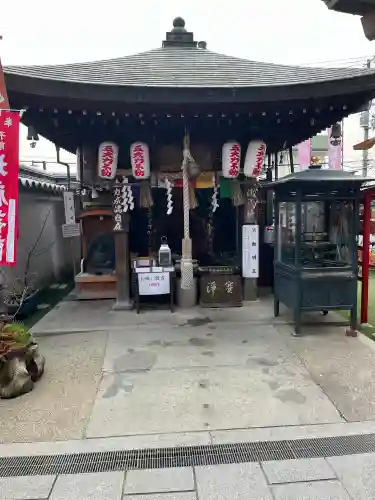 総持院（總持院）の{uncategorized: "未分類", other: "その他", undefined: "問題あり", building: "その他建物", grave: "お墓", sacred_gate: "鳥居", guardian: "狛犬", statue: "像", buddha: "仏像", history: "歴史", nature: "自然", garden: "庭園", animal: "動物", pagoda: "塔", temizu: "手水舎", mountain_gate: "山門・神門", sanctuary: "本殿・本堂", subordinate: "末社・摂社", art: "芸術", scenery: "景色", jizo: "地蔵", ema: "絵馬", goshuin: "御朱印", omikuji: "おみくじ", items: "授与品その他", amulet: "お守り", goshuincho: "御朱印帳", eats: "食事", festival: "お祭り", votive_dance: "神楽", shichigosan: "七五三参", wedding: "結婚式", experience: "体験その他", initially: "初詣", around: "周辺", anti_infection: "感染症対策"}