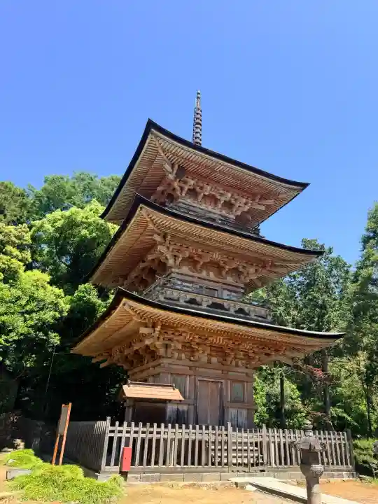 岩殿山安楽寺(吉見観音)の{uncategorized: "未分類", other: "その他", undefined: "問題あり", building: "その他建物", grave: "お墓", sacred_gate: "鳥居", guardian: "狛犬", statue: "像", buddha: "仏像", history: "歴史", nature: "自然", garden: "庭園", animal: "動物", pagoda: "塔", temizu: "手水舎", mountain_gate: "山門・神門", sanctuary: "本殿・本堂", subordinate: "末社・摂社", art: "芸術", scenery: "景色", jizo: "地蔵", ema: "絵馬", goshuin: "御朱印", omikuji: "おみくじ", items: "授与品その他", amulet: "お守り", goshuincho: "御朱印帳", eats: "食事", festival: "お祭り", votive_dance: "神楽", shichigosan: "七五三参", wedding: "結婚式", experience: "体験その他", initially: "初詣", around: "周辺", anti_infection: "感染症対策"}