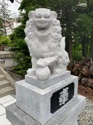 南豪神社の狛犬