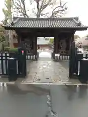 宝仙寺の山門