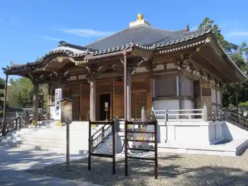 成田山新勝寺の本殿・本堂