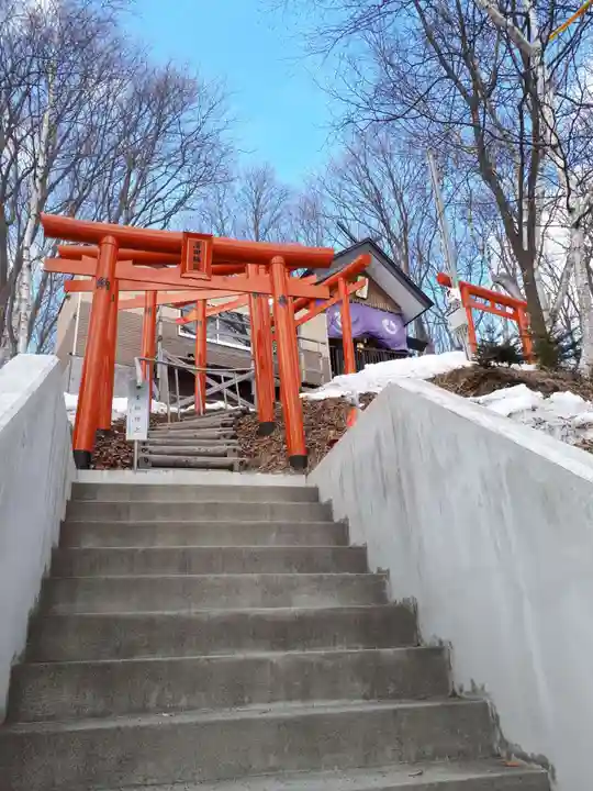 清田稲荷神社の鳥居