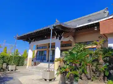 長伝寺の本殿・本堂