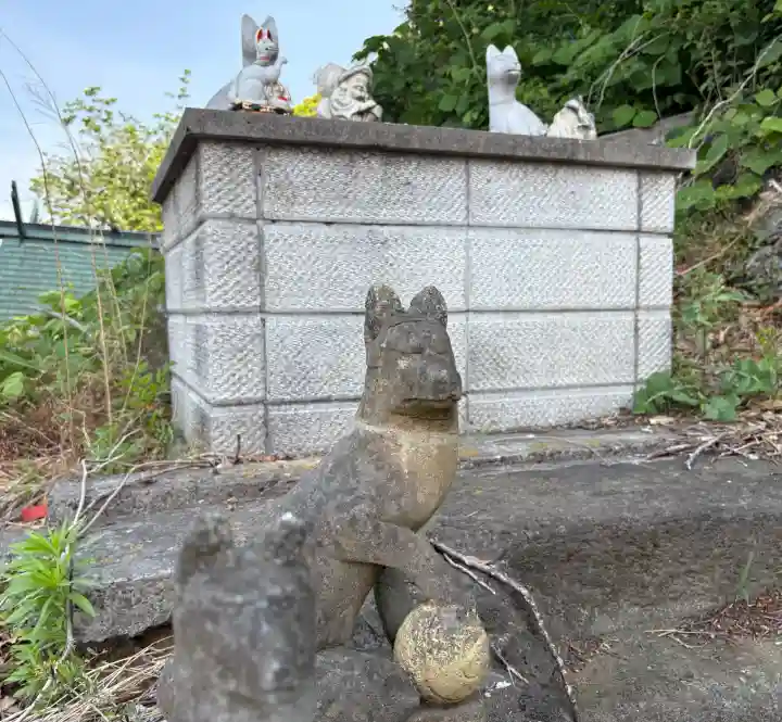 西森稲荷大明神の{uncategorized: "未分類", other: "その他", undefined: "問題あり", building: "その他建物", grave: "お墓", sacred_gate: "鳥居", guardian: "狛犬", statue: "像", buddha: "仏像", history: "歴史", nature: "自然", garden: "庭園", animal: "動物", pagoda: "塔", temizu: "手水舎", mountain_gate: "山門・神門", sanctuary: "本殿・本堂", subordinate: "末社・摂社", art: "芸術", scenery: "景色", jizo: "地蔵", ema: "絵馬", goshuin: "御朱印", omikuji: "おみくじ", items: "授与品その他", amulet: "お守り", goshuincho: "御朱印帳", eats: "食事", festival: "お祭り", votive_dance: "神楽", shichigosan: "七五三参", wedding: "結婚式", experience: "体験その他", initially: "初詣", around: "周辺", anti_infection: "感染症対策"}