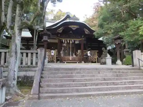 岡崎神社の本殿・本堂