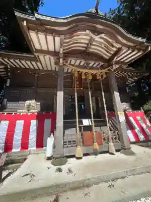 鷲子山上神社の{uncategorized: "未分類", other: "その他", undefined: "問題あり", building: "その他建物", grave: "お墓", sacred_gate: "鳥居", guardian: "狛犬", statue: "像", buddha: "仏像", history: "歴史", nature: "自然", garden: "庭園", animal: "動物", pagoda: "塔", temizu: "手水舎", mountain_gate: "山門・神門", sanctuary: "本殿・本堂", subordinate: "末社・摂社", art: "芸術", scenery: "景色", jizo: "地蔵", ema: "絵馬", goshuin: "御朱印", omikuji: "おみくじ", items: "授与品その他", amulet: "お守り", goshuincho: "御朱印帳", eats: "食事", festival: "お祭り", votive_dance: "神楽", shichigosan: "七五三参", wedding: "結婚式", experience: "体験その他", initially: "初詣", around: "周辺", anti_infection: "感染症対策"}