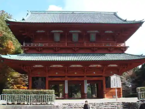 高野山金剛峯寺の山門