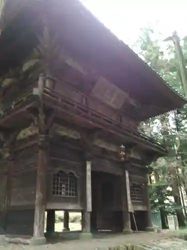 龍穏寺の山門・神門