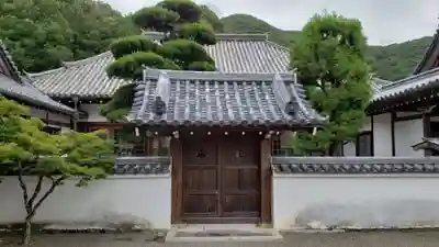 興国寺の山門・神門