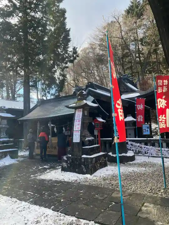 熊野皇大神社の{uncategorized: "未分類", other: "その他", undefined: "問題あり", building: "その他建物", grave: "お墓", sacred_gate: "鳥居", guardian: "狛犬", statue: "像", buddha: "仏像", history: "歴史", nature: "自然", garden: "庭園", animal: "動物", pagoda: "塔", temizu: "手水舎", mountain_gate: "山門・神門", sanctuary: "本殿・本堂", subordinate: "末社・摂社", art: "芸術", scenery: "景色", jizo: "地蔵", ema: "絵馬", goshuin: "御朱印", omikuji: "おみくじ", items: "授与品その他", amulet: "お守り", goshuincho: "御朱印帳", eats: "食事", festival: "お祭り", votive_dance: "神楽", shichigosan: "七五三参", wedding: "結婚式", experience: "体験その他", initially: "初詣", around: "周辺", anti_infection: "感染症対策"}