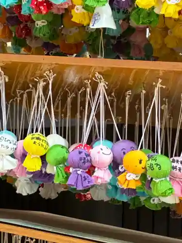 気象神社の{uncategorized: "未分類", other: "その他", undefined: "問題あり", building: "その他建物", grave: "お墓", sacred_gate: "鳥居", guardian: "狛犬", statue: "像", buddha: "仏像", history: "歴史", nature: "自然", garden: "庭園", animal: "動物", pagoda: "塔", temizu: "手水舎", mountain_gate: "山門・神門", sanctuary: "本殿・本堂", subordinate: "末社・摂社", art: "芸術", scenery: "景色", jizo: "地蔵", ema: "絵馬", goshuin: "御朱印", omikuji: "おみくじ", items: "授与品その他", amulet: "お守り", goshuincho: "御朱印帳", eats: "食事", festival: "お祭り", votive_dance: "神楽", shichigosan: "七五三参", wedding: "結婚式", experience: "体験その他", initially: "初詣", around: "周辺", anti_infection: "感染症対策"}