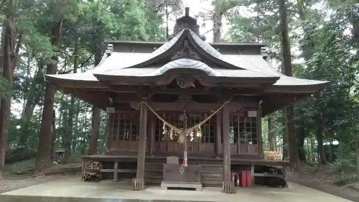 笠原神社の本殿・本堂