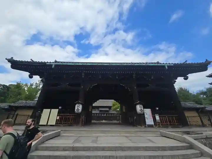 東寺(教王護国寺)の山門・神門
