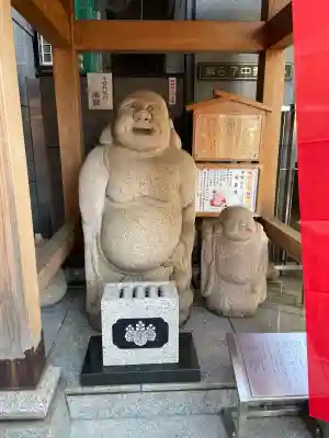 雑司が谷七福神 布袋尊の{uncategorized: "未分類", other: "その他", undefined: "問題あり", building: "その他建物", grave: "お墓", sacred_gate: "鳥居", guardian: "狛犬", statue: "像", buddha: "仏像", history: "歴史", nature: "自然", garden: "庭園", animal: "動物", pagoda: "塔", temizu: "手水舎", mountain_gate: "山門・神門", sanctuary: "本殿・本堂", subordinate: "末社・摂社", art: "芸術", scenery: "景色", jizo: "地蔵", ema: "絵馬", goshuin: "御朱印", omikuji: "おみくじ", items: "授与品その他", amulet: "お守り", goshuincho: "御朱印帳", eats: "食事", festival: "お祭り", votive_dance: "神楽", shichigosan: "七五三参", wedding: "結婚式", experience: "体験その他", initially: "初詣", around: "周辺", anti_infection: "感染症対策"}