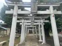 伊与久雷電神社の鳥居