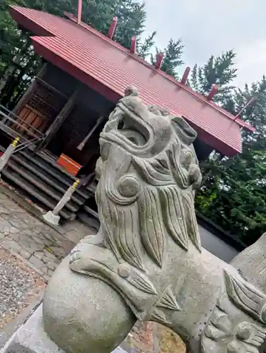 豊滝神社の狛犬