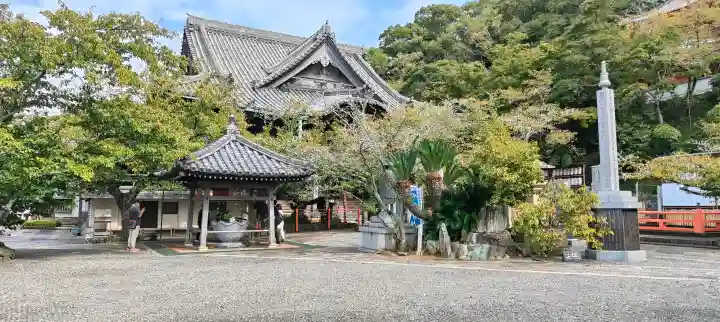 金剛宝寺(紀三井寺)の{uncategorized: "未分類", other: "その他", undefined: "問題あり", building: "その他建物", grave: "お墓", sacred_gate: "鳥居", guardian: "狛犬", statue: "像", buddha: "仏像", history: "歴史", nature: "自然", garden: "庭園", animal: "動物", pagoda: "塔", temizu: "手水舎", mountain_gate: "山門・神門", sanctuary: "本殿・本堂", subordinate: "末社・摂社", art: "芸術", scenery: "景色", jizo: "地蔵", ema: "絵馬", goshuin: "御朱印", omikuji: "おみくじ", items: "授与品その他", amulet: "お守り", goshuincho: "御朱印帳", eats: "食事", festival: "お祭り", votive_dance: "神楽", shichigosan: "七五三参", wedding: "結婚式", experience: "体験その他", initially: "初詣", around: "周辺", anti_infection: "感染症対策"}