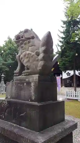 上川神社の狛犬