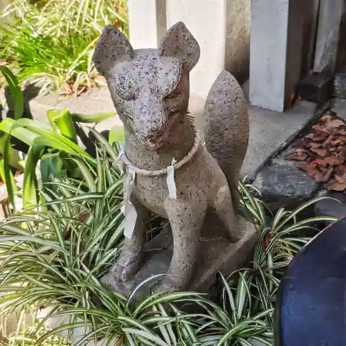 産湯稲荷神社の狛犬