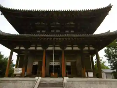 喜光寺の本殿・本堂