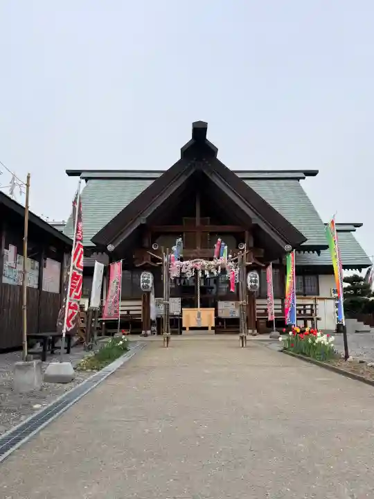 七重浜海津見神社の{uncategorized: "未分類", other: "その他", undefined: "問題あり", building: "その他建物", grave: "お墓", sacred_gate: "鳥居", guardian: "狛犬", statue: "像", buddha: "仏像", history: "歴史", nature: "自然", garden: "庭園", animal: "動物", pagoda: "塔", temizu: "手水舎", mountain_gate: "山門・神門", sanctuary: "本殿・本堂", subordinate: "末社・摂社", art: "芸術", scenery: "景色", jizo: "地蔵", ema: "絵馬", goshuin: "御朱印", omikuji: "おみくじ", items: "授与品その他", amulet: "お守り", goshuincho: "御朱印帳", eats: "食事", festival: "お祭り", votive_dance: "神楽", shichigosan: "七五三参", wedding: "結婚式", experience: "体験その他", initially: "初詣", around: "周辺", anti_infection: "感染症対策"}