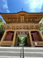 健軍神社の山門・神門