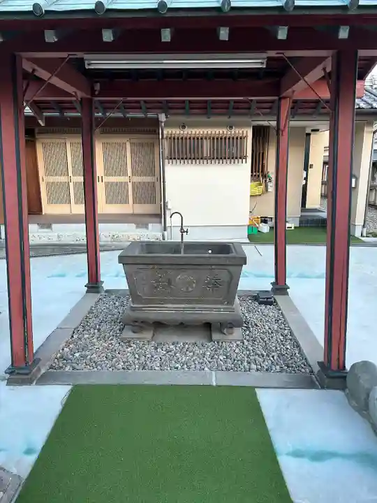 大森神社の手水舎