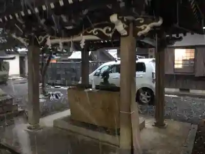 阿志都彌神社・行過天満宮の手水舎
