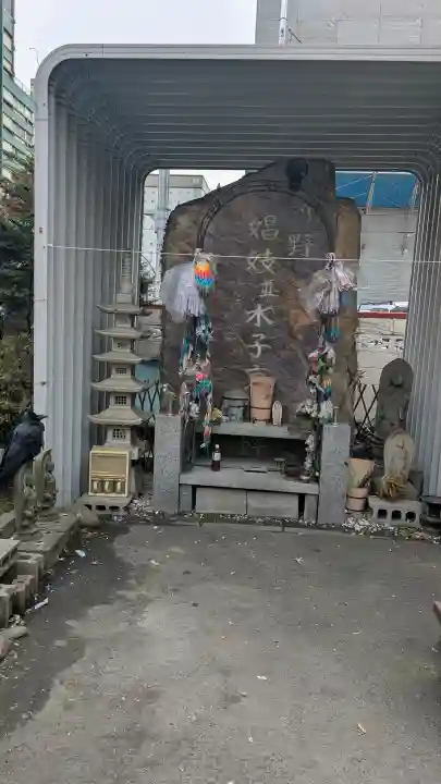 豊川稲荷札幌別院(玉宝禅寺)の{uncategorized: "未分類", other: "その他", undefined: "問題あり", building: "その他建物", grave: "お墓", sacred_gate: "鳥居", guardian: "狛犬", statue: "像", buddha: "仏像", history: "歴史", nature: "自然", garden: "庭園", animal: "動物", pagoda: "塔", temizu: "手水舎", mountain_gate: "山門・神門", sanctuary: "本殿・本堂", subordinate: "末社・摂社", art: "芸術", scenery: "景色", jizo: "地蔵", ema: "絵馬", goshuin: "御朱印", omikuji: "おみくじ", items: "授与品その他", amulet: "お守り", goshuincho: "御朱印帳", eats: "食事", festival: "お祭り", votive_dance: "神楽", shichigosan: "七五三参", wedding: "結婚式", experience: "体験その他", initially: "初詣", around: "周辺", anti_infection: "感染症対策"}