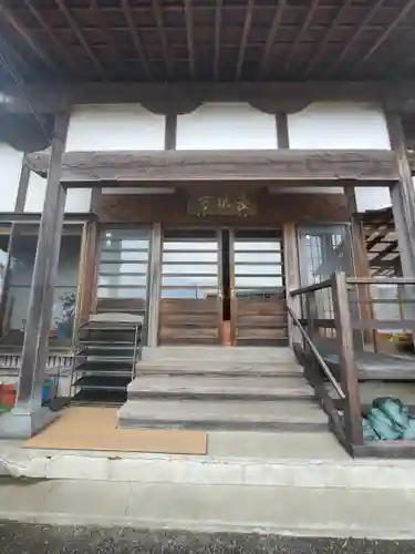 長福寺の本殿・本堂