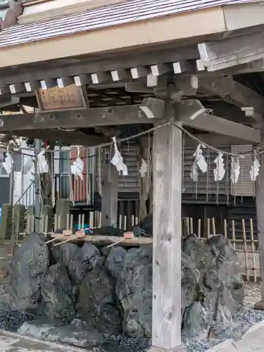 湯倉神社の{uncategorized: "未分類", other: "その他", undefined: "問題あり", building: "その他建物", grave: "お墓", sacred_gate: "鳥居", guardian: "狛犬", statue: "像", buddha: "仏像", history: "歴史", nature: "自然", garden: "庭園", animal: "動物", pagoda: "塔", temizu: "手水舎", mountain_gate: "山門・神門", sanctuary: "本殿・本堂", subordinate: "末社・摂社", art: "芸術", scenery: "景色", jizo: "地蔵", ema: "絵馬", goshuin: "御朱印", omikuji: "おみくじ", items: "授与品その他", amulet: "お守り", goshuincho: "御朱印帳", eats: "食事", festival: "お祭り", votive_dance: "神楽", shichigosan: "七五三参", wedding: "結婚式", experience: "体験その他", initially: "初詣", around: "周辺", anti_infection: "感染症対策"}