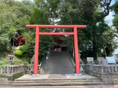 剣柄稲荷神社の鳥居
