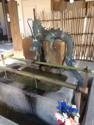 大谷本廟の手水舎