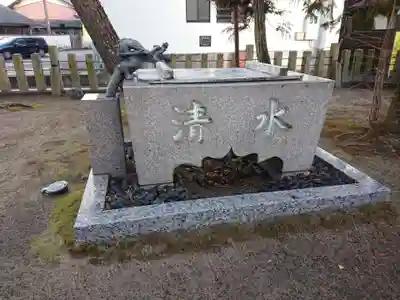 西之森神社の手水舎
