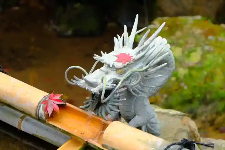 鍬山神社の手水舎